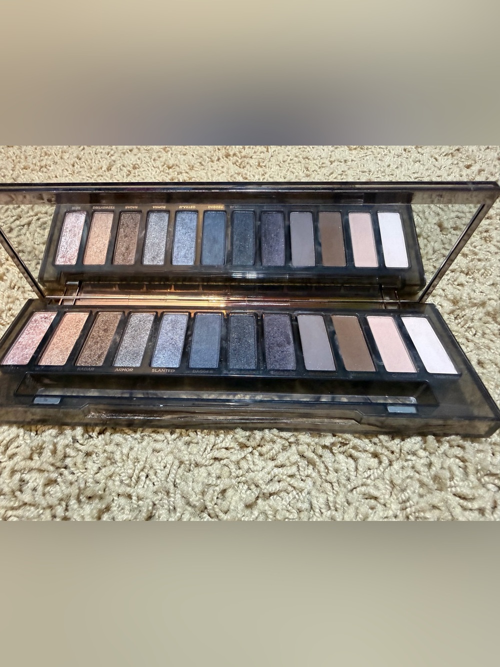 Urban Decay NAKED Smoky Eyeshadow Palette - Picture 7 of 7